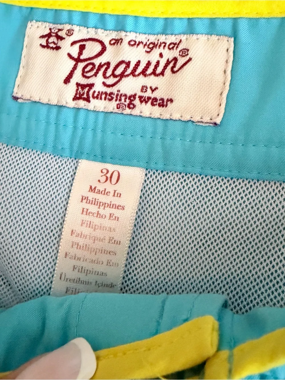 Penguin By Munsingwear Iconic Earl Retro Mens Volley Swim Trunks 30 Aqua Yellow